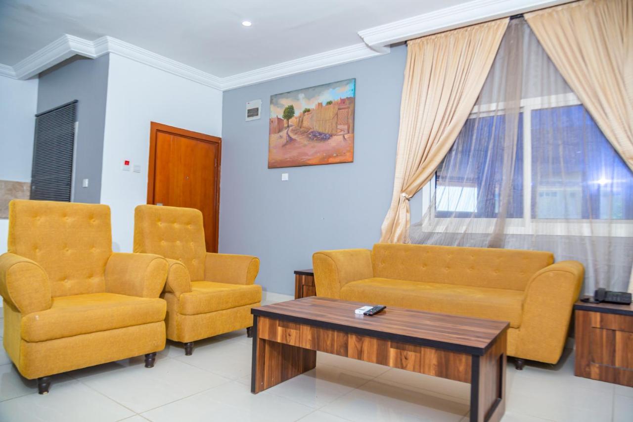 Guest Pride Hotel Kano Extérieur photo