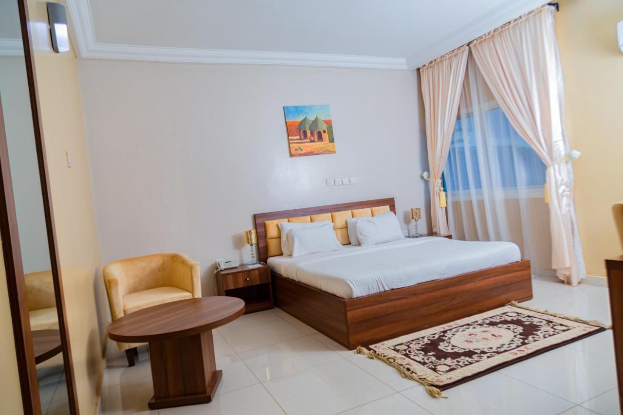 Guest Pride Hotel Kano Extérieur photo
